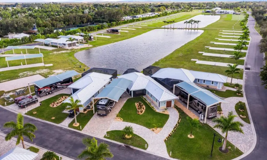 Luxury RV Resorts in Florida