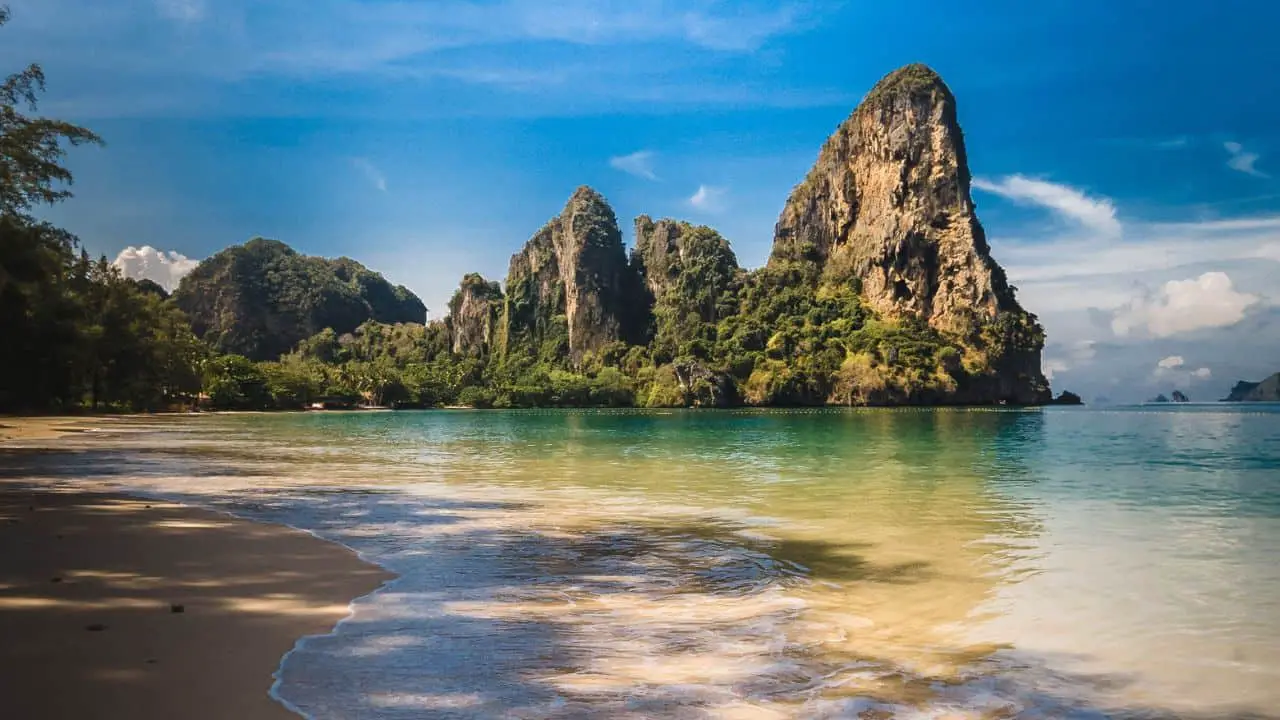 best islands to visit in hawaii for first time